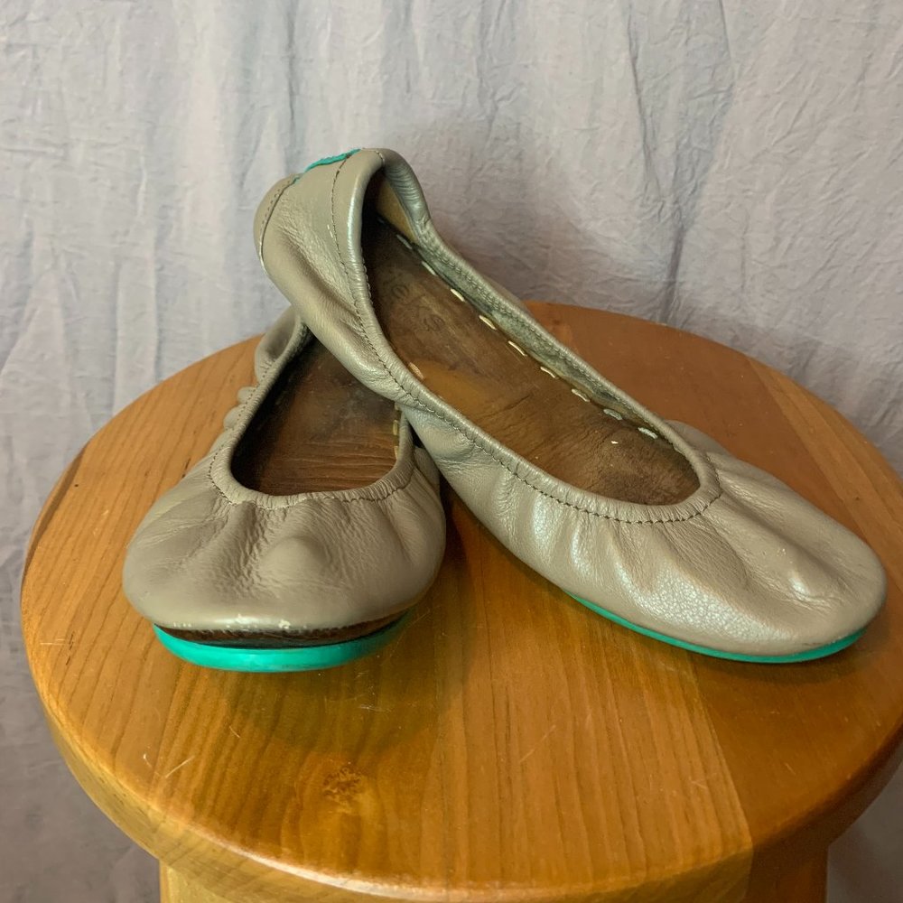 Tieks Taupe Ballet Flat, Size 6